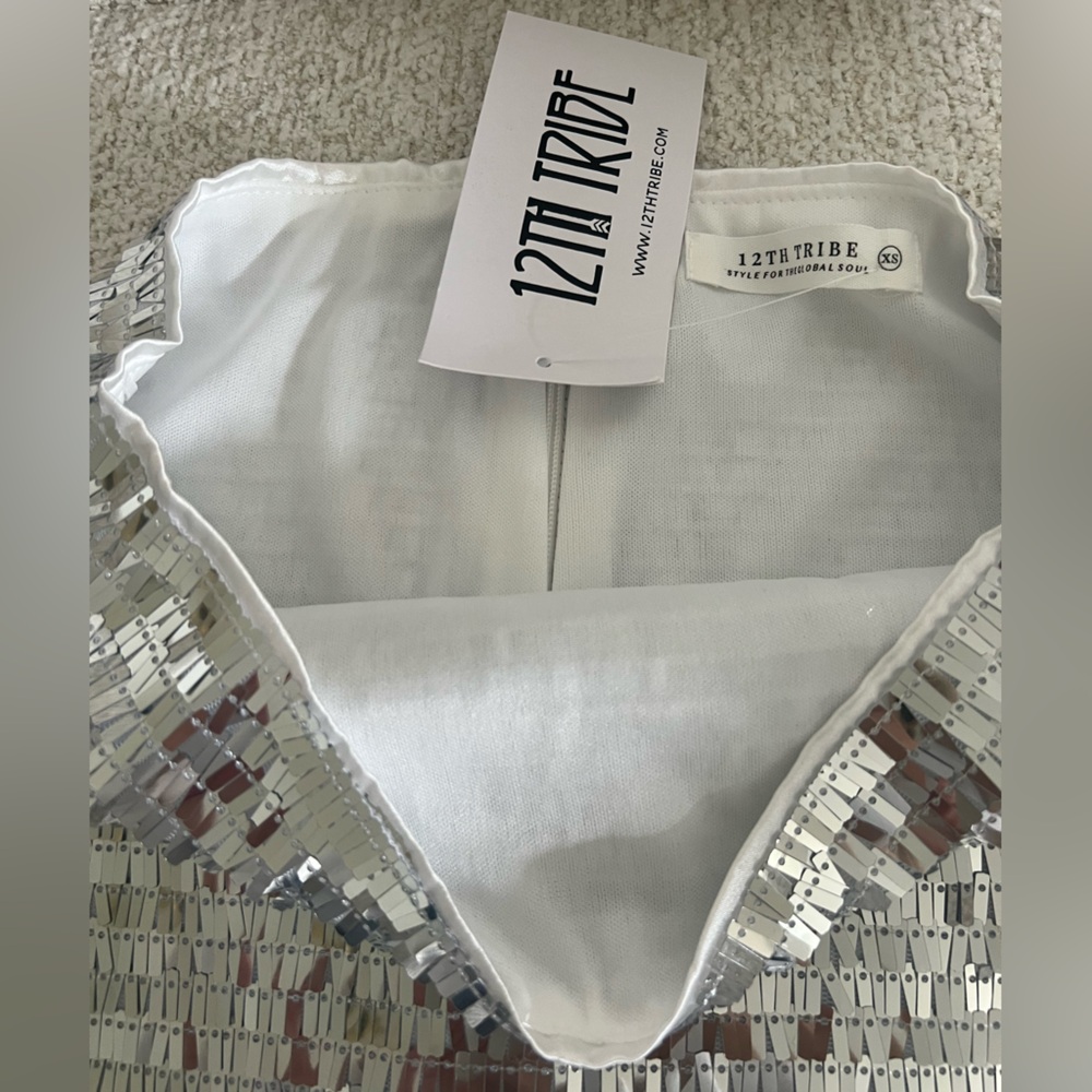 NWT 12th Tribe Kaylee Sequin Silver Mini Skirt XS - Picture 9 of 10